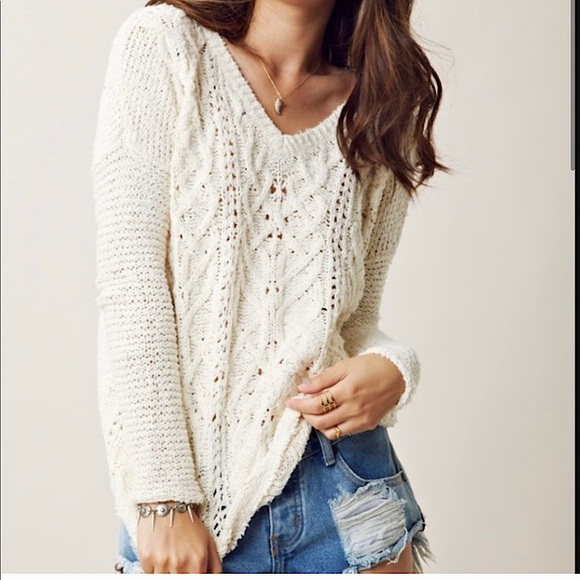Distressed Cable Sweater Women 
